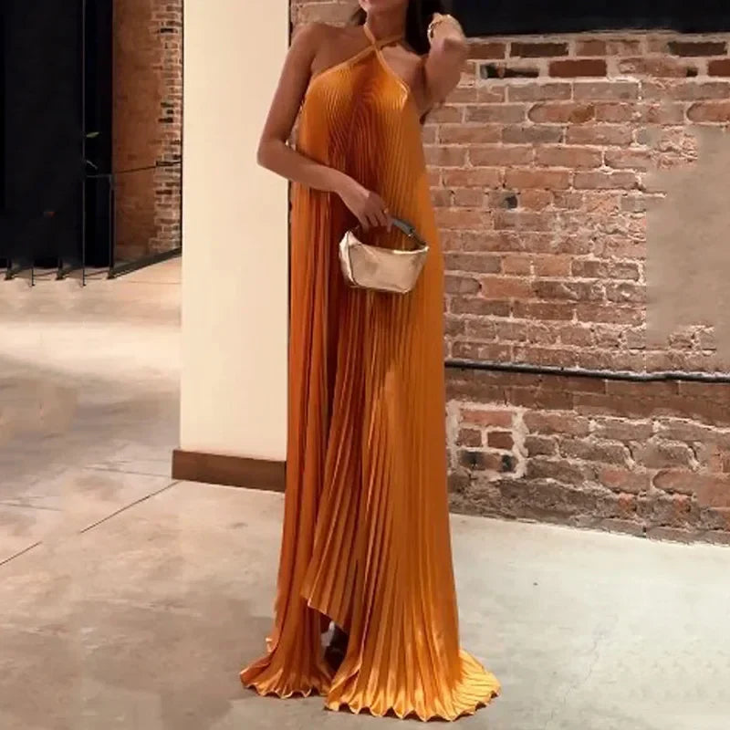 Kyla - Chic Pleated Halter Neck Maxi Dress