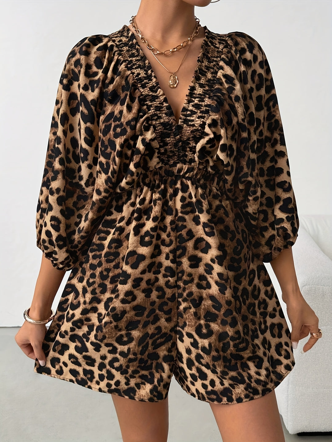 Chic Leopard Print V-Neck Jumpsuit