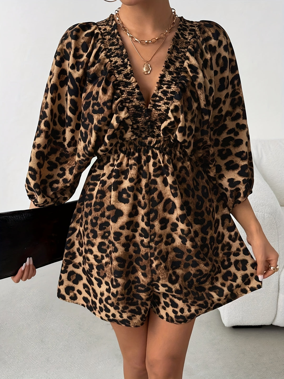 Chic Leopard Print V-Neck Jumpsuit